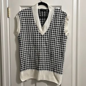 Houndstooth V Neck Knit Sweater Vest